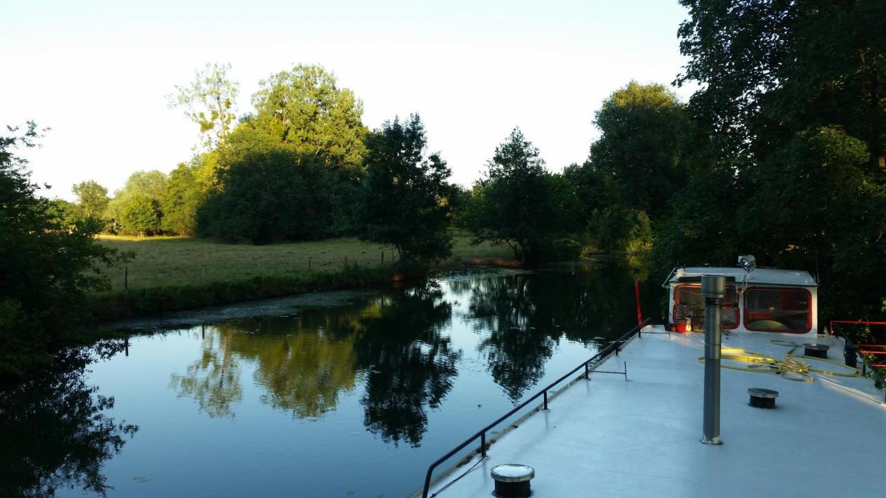 Botel La Vecchia Dole Dış mekan fotoğraf